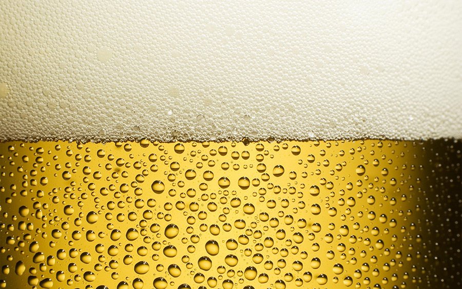 Aprenda como gelar a cerveja e o refrigerante bem rápido!