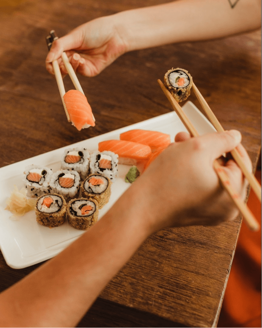 O sushi realmente pode te deixar inchado?