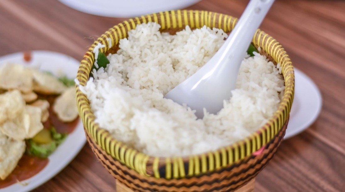 Saiba como fazer arroz (Aprenda a fazer qualquer tipo de arroz)