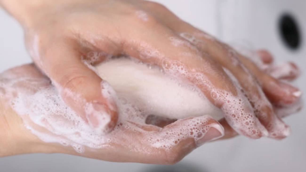 Sabão de coco é ótimo para lavar as mãos