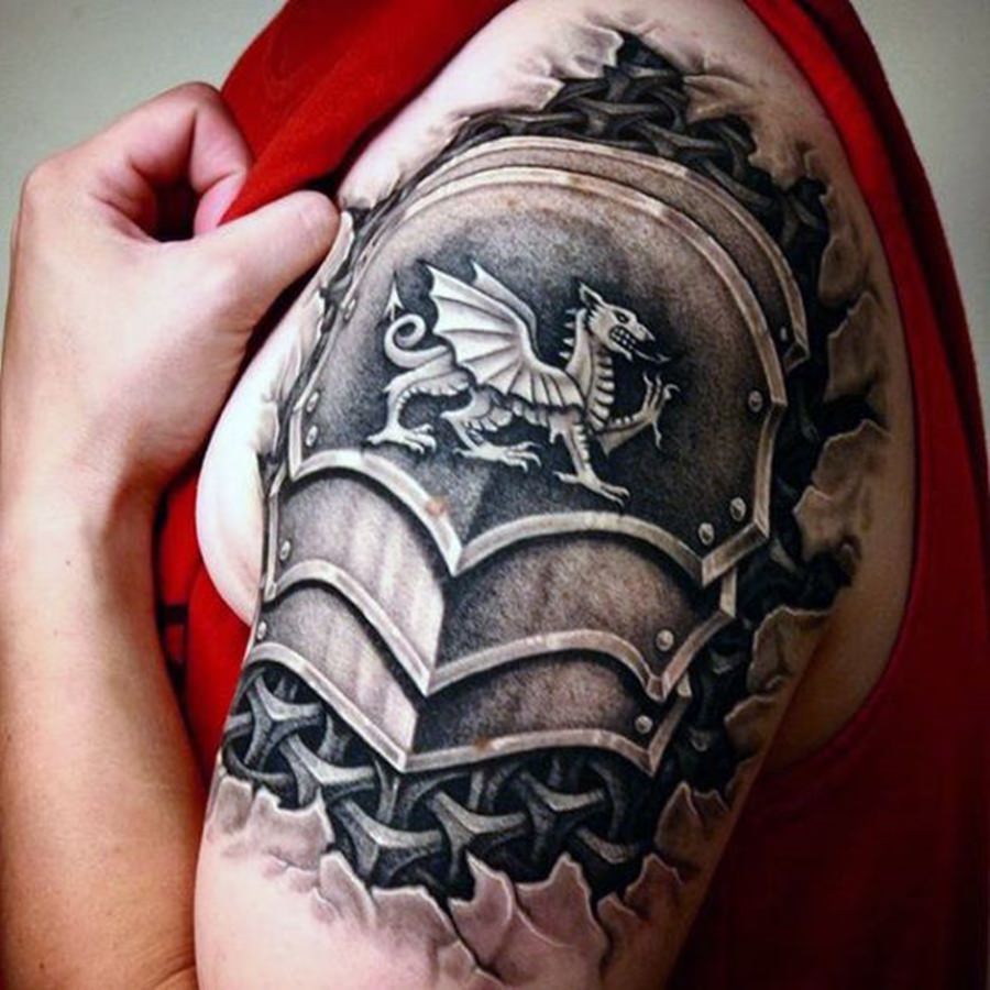 Tattoo estilo medieval com efeito realista